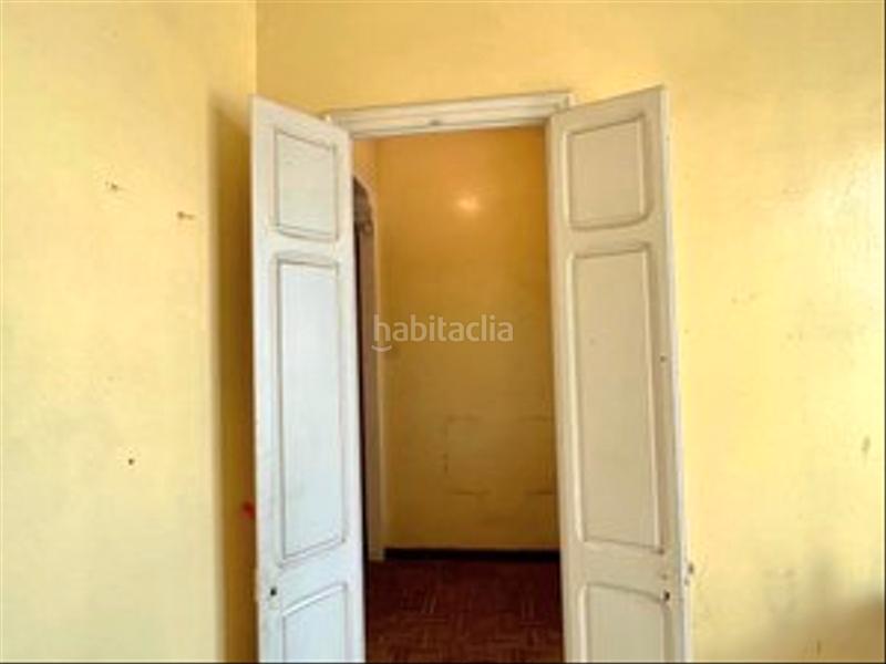 Foto f23899bf-7341-486b-861c-f3b7f698b401. Rez-de-chaussée dans Manresà Badalona