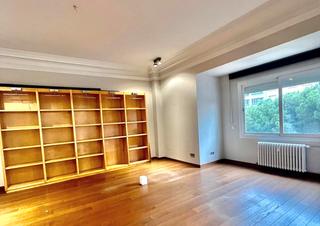 Appartement  Avinguda de pau casals