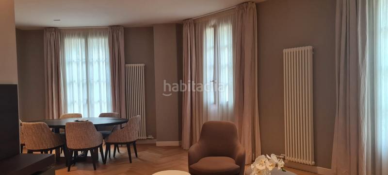 Foto 52d696e8-1c23-482a-bf1f-814b807cbafe. Location appartement avec chauffage parking piscine dans Barcelona
