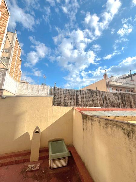 Foto 729f099a-ef48-4d7a-80eb-b48b8e443f7b. Appartement dans Guinardó Barcelona