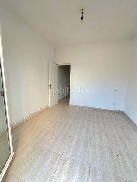 Foto cfaaad54-25f2-47c4-9662-fa1c98b5d8f7. Piso en Guinardó Barcelona