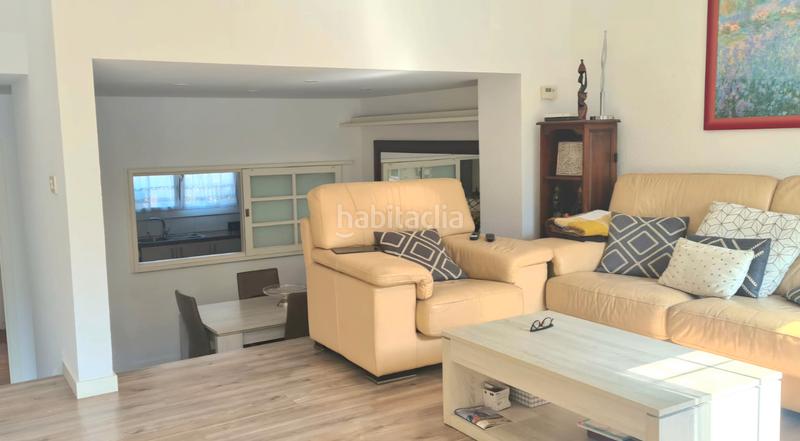 Foto cb0640df-9dfa-4a76-8809-81a40435dc9c. Casa a schiera con camino riscaldamento parcheggio piscina in Sant Cugat del Vallès