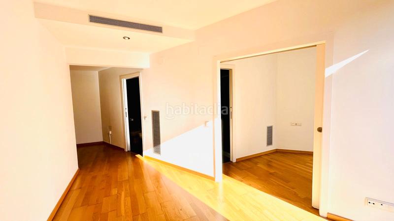 Foto caa7f9de-3eb9-47e3-ad47-f1b23e4a8368. Pis amb calefacció a L´Antiga Esquerra de l´Eixample Barcelona