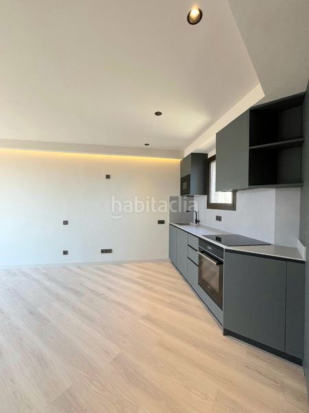 Foto badbdae4-8509-427b-91b7-4e5d41805535. Àtic amb calefacció a Dreta de l´Eixample Barcelona