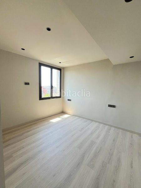 Foto c7a71a26-c6b0-4297-8712-0f598c16c3d6. Àtic amb calefacció a Dreta de l´Eixample Barcelona