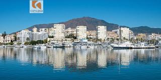 Apartament a Altos de Estepona. Urbanización de lujo y diseño junto al mar y estepona golf
