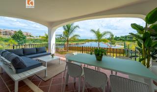 Xalet a Centro. Se vende villa independiente en estepona golf