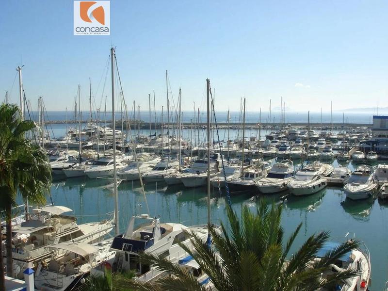 Foto f2d09639-c95f-41ba-a870-f417922d83d9. Apartamento  en venta en la gaspára en Estepona