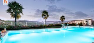 Apartament a La Duquesa. Bajo en venta con jardin y vistas al mar