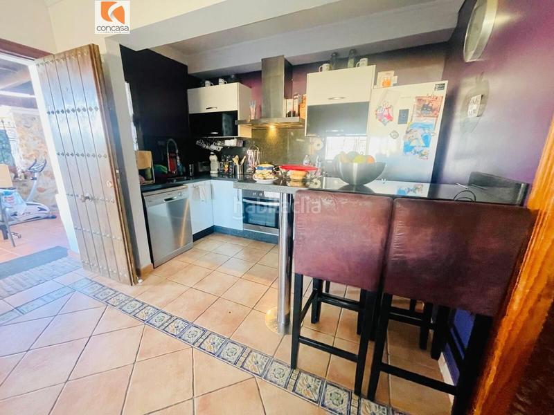 Foto 84cdd559-e6e8-4bd7-b8a2-3f185879d2bd. Masía casa independiente con terreno en venta en Cancelada en Estepona