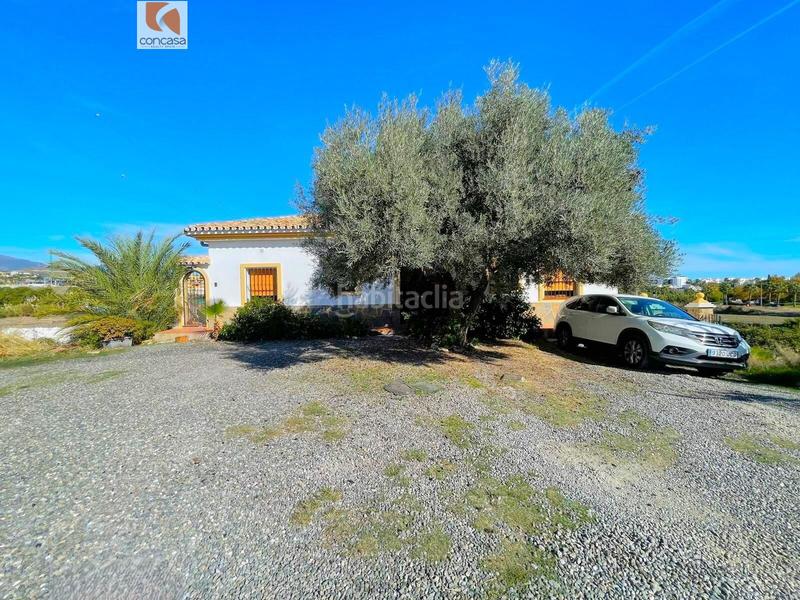Foto a61b2334-3053-4f72-9cd8-94abd1395511. Masía casa independiente con terreno en venta en Cancelada en Estepona