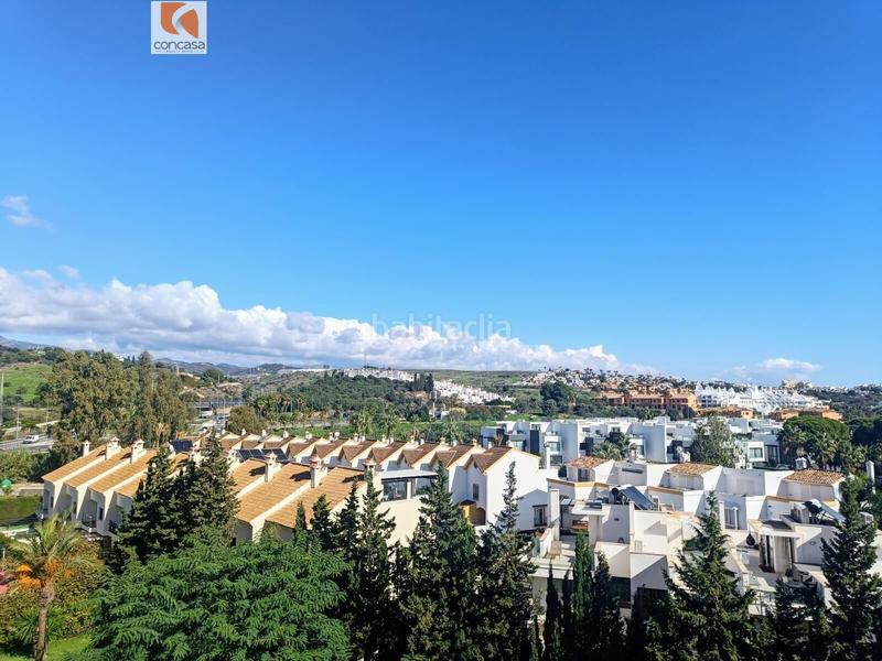 Foto d063498c-2801-42e8-a19c-a92bfa10bff7. Apartamento se vende apartamento frontal al mar en Estepona