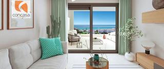 Apartament a Manilva Pueblo. A la venta bajo con jardín en estepona