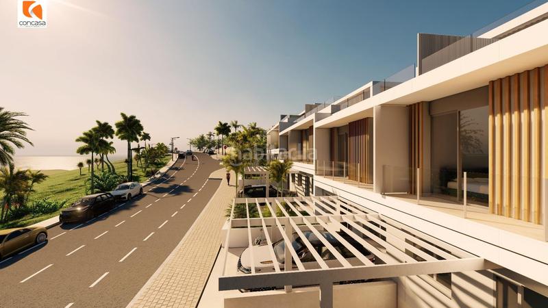 Foto df6ad8bc-d26d-4d1b-85ea-3a6281704163. Casa pareada villa pareada en venta junto al mar y golf en Estepona