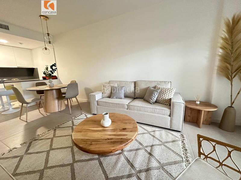 Foto 1449ee7f-4e42-440c-8a51-63269819b7be. Planta baja apartamento de 2 dormitorios con jardín en Estepona