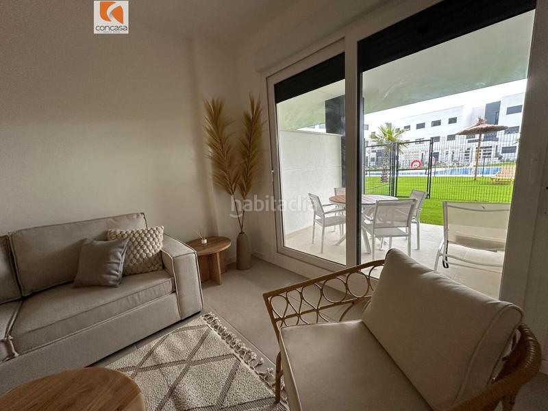 Foto ab37b225-04bc-4b69-af15-40144e3b0b59. Planta baja apartamento de 2 dormitorios con jardín en Estepona