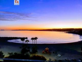 Casa adossada a Centro. Casa adosada en venta frente a la playa del cristo  estepona
