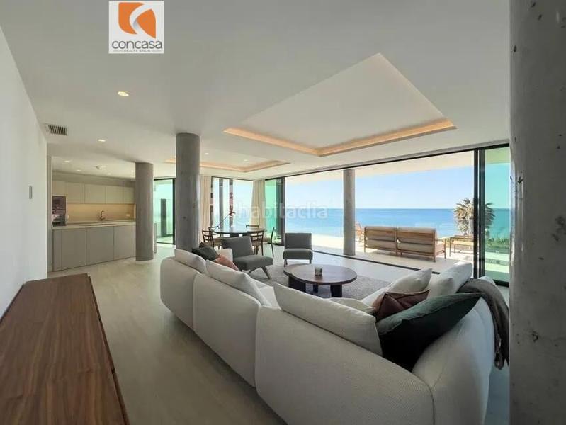 Foto 09ec7cc8-4521-462b-8274-1155b4c03bc2. Apartamento  de tres dormitorios en venta en Estepona