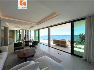 Apartament a Centro. Apartamento de tres dormitorios en venta en estepona