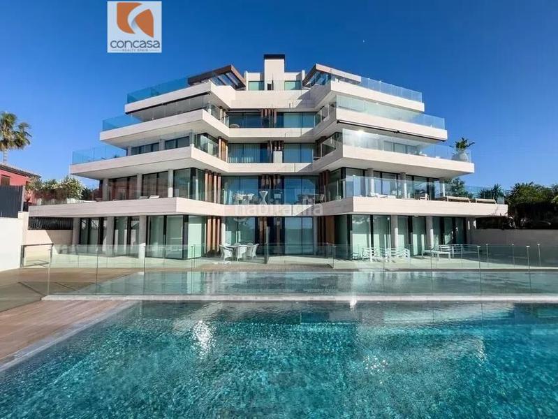 Foto 6909f065-02d0-432e-88a3-4d44a4b194d3. Apartamento  de tres dormitorios en venta en Estepona