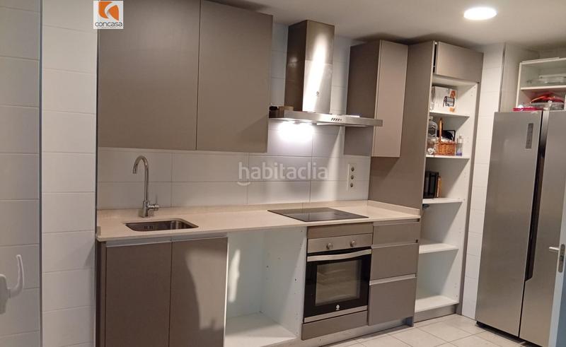 Foto 0888ae52-46be-4164-bd5c-32a870f986a7. Ático  en venta con 2 habitaciones y amplia terraza, cerca del paseo marítimo en Estepona