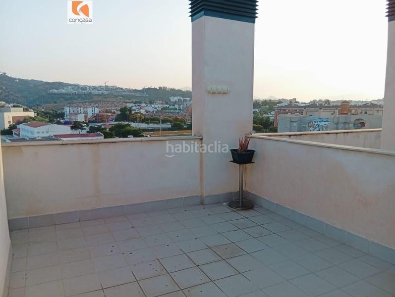 Foto 56c1b010-2ce1-4910-a2a1-b3913f4c906f. Ático  en venta con 2 habitaciones y amplia terraza, cerca del paseo marítimo en Estepona