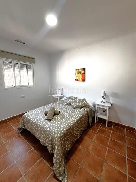 Foto b46978f5-043a-4e33-825d-cbaac78ff503. Chalet con riscaldamento parcheggio piscina in Las Lagunas - Campano Chiclana de la Frontera