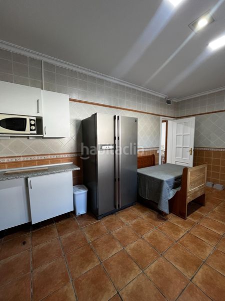 Foto bdbe8400-f4f1-4aab-b9b2-8a4a670280bf. Chalet con riscaldamento parcheggio piscina in Las Lagunas - Campano Chiclana de la Frontera