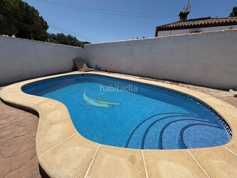 Foto dd9e73b4-89b9-414b-812f-63324c264dfd. Chalet con riscaldamento parcheggio piscina in Las Lagunas - Campano Chiclana de la Frontera
