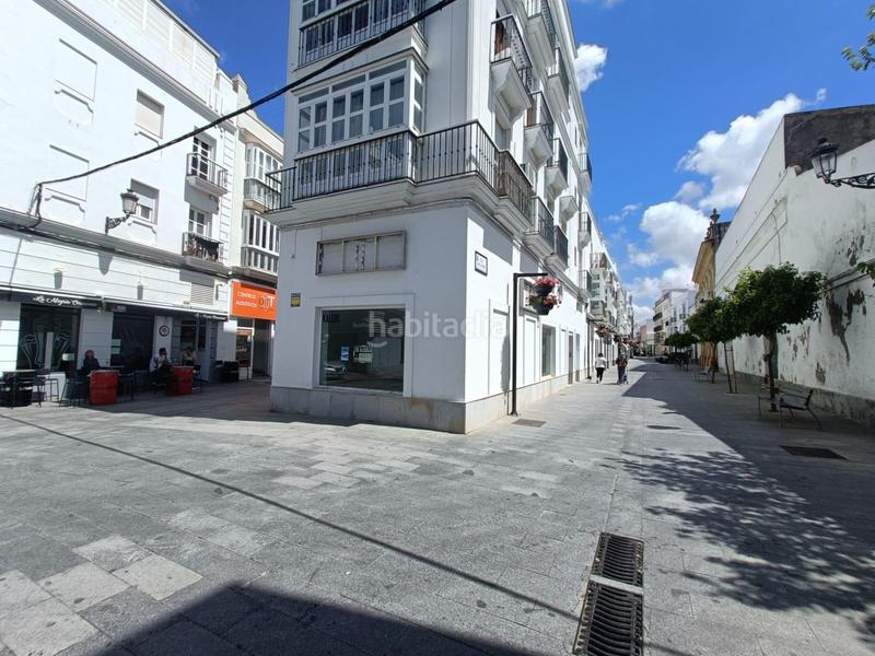 Foto f7c54fb8-1df7-439f-beae-9099b8bd5ece. Local comercial local centrico en venta en Núcleo urbano Chiclana de la Frontera