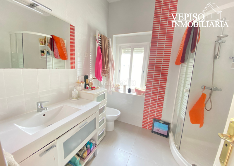Foto dc9dbe3f-554d-4092-8728-95bd49bc06fd. Casa adosada la mejor oferta del mercado para comprar un hogar que lo tiene todo en Arganda del Rey