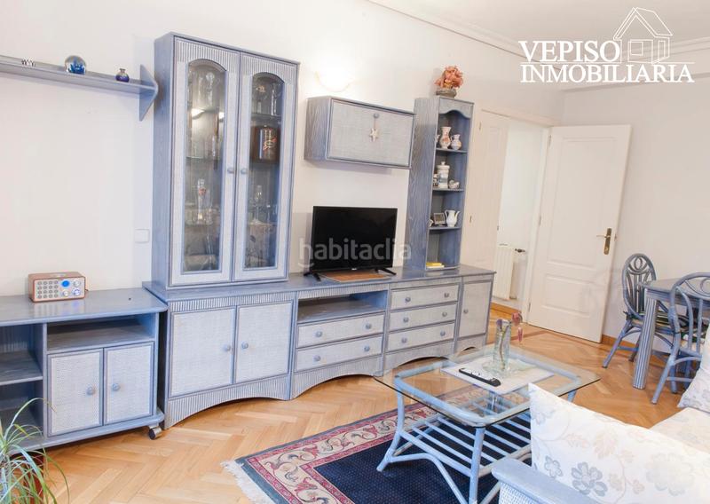 Foto 1dbad743-35ba-41b5-90ca-a0db81d0b27b. Apartament amb calefacció piscina a Acacias Madrid