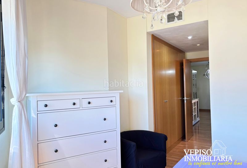 Foto 405ffaa7-ee80-432d-aa66-faee23950ea2. Pis amb calefacció aparcament piscina a Rejas Madrid