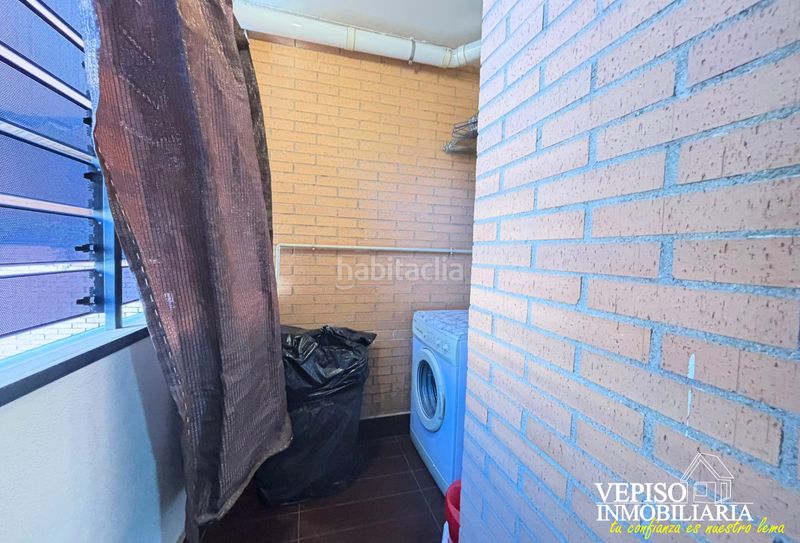 Foto e08f9a01-8d81-4b60-9396-ed6736874aa2. Pis amb calefacció aparcament piscina a Rejas Madrid