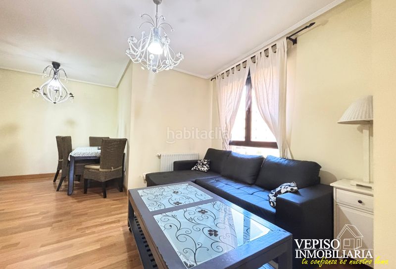 Foto ec941bdf-ad39-4523-84e8-cec21af86e81. Piso en Rejas Madrid