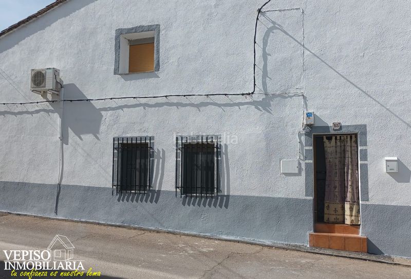 Foto 512d7960-ea7b-417a-a3ba-ba41e7d44c82. Casa amb xemeneia calefacció aparcament a Torralba de Oropesa
