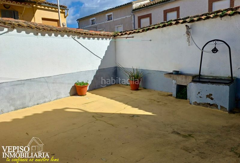 Foto b60da20a-d7f6-4bf5-8413-9d640afd78d7. Casa amb xemeneia calefacció aparcament a Torralba de Oropesa