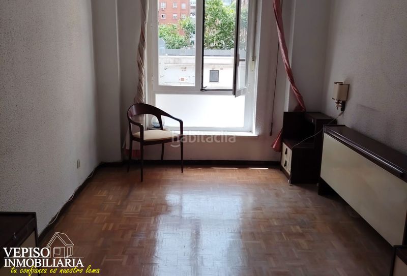 Foto 97a7faa3-fa2a-4101-a836-fb21802359f5. Pis amb calefacció a Prosperidad Madrid