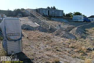 Chalet à Fuentidueña de Tajo. Terreno con casa en proceso
