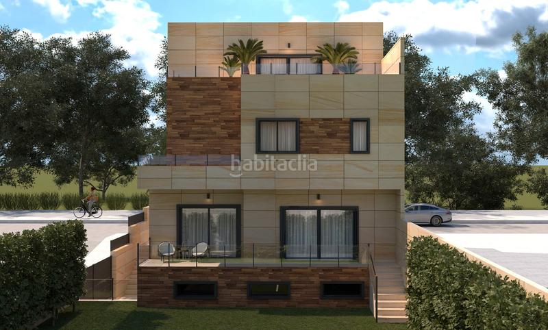 Foto 4d53546f-5ad5-48b6-8add-87f2a421ca20. Casa aparellada a Solagua Leganés