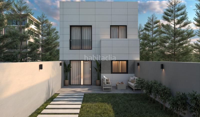 Foto ecccc0cb-bd5a-4e14-87f0-6a8008fd0d76. Maison jumelée dans Fuentebella-San Fermín-El Leguario Parla