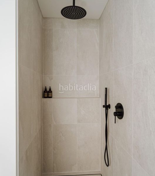 Foto 2b4e671c-d4eb-422f-8223-bca80791b04e. Casa adossada a Torrejón de la Calzada