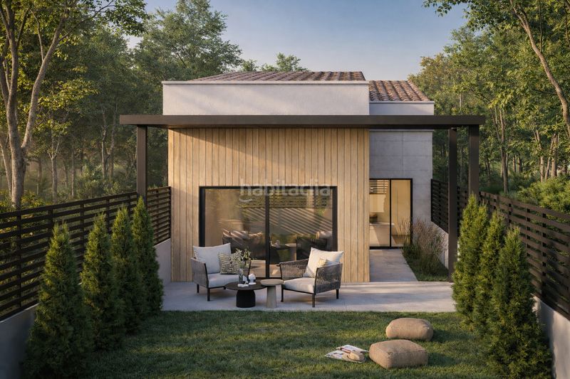 Foto dae0dd8d-bc80-484f-b417-440481c1ac54. Casa adossada a Torrejón de la Calzada