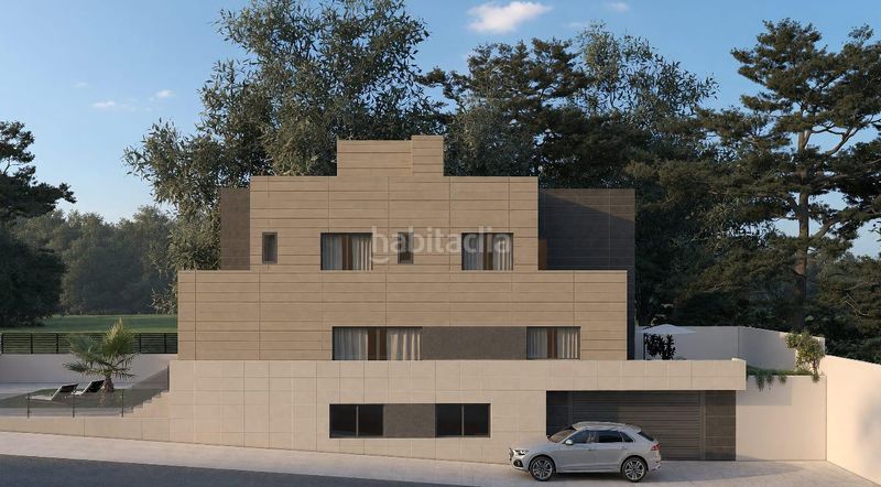 Foto 56e9de62-649b-4d73-858b-3ff8bb2747d1. Casa aparellada a Peñagrande Madrid