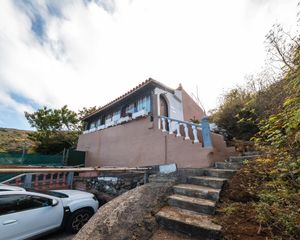 Casale  Tierra del trigo. Finca rústica con casa terrera y vistas al mar en tierra del tri