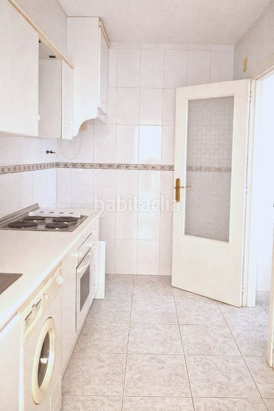 Foto 3941f99a-cd6b-4fdc-8b80-b826289a9a0c. Casa a calle murillo 1 a Zona Carrefour - Urbanizaciones Torrevieja