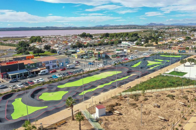 Foto 86f3d984-1b92-486c-b7eb-e27a3d040f67. Casa a calle murillo 1 a Zona Carrefour - Urbanizaciones Torrevieja