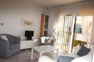 Haus in Calle murillo 1. Bungalow con solárium y piscina en el chaparral – junto a parque