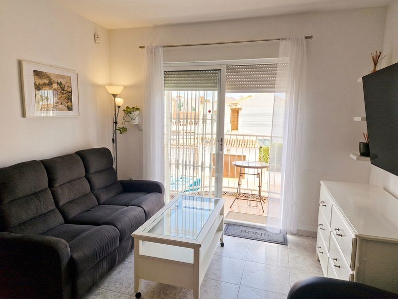 Foto d856eb10-c742-4973-afa5-60317e3ddac5. Casa amb piscina a Zona Carrefour - Urbanizaciones Torrevieja