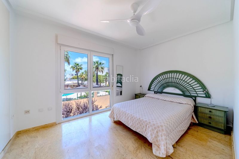 Foto 05490335-5172-4593-a30f-9cb120f651b1. Casa a schiera con parcheggio piscina in Aguamarina Orihuela